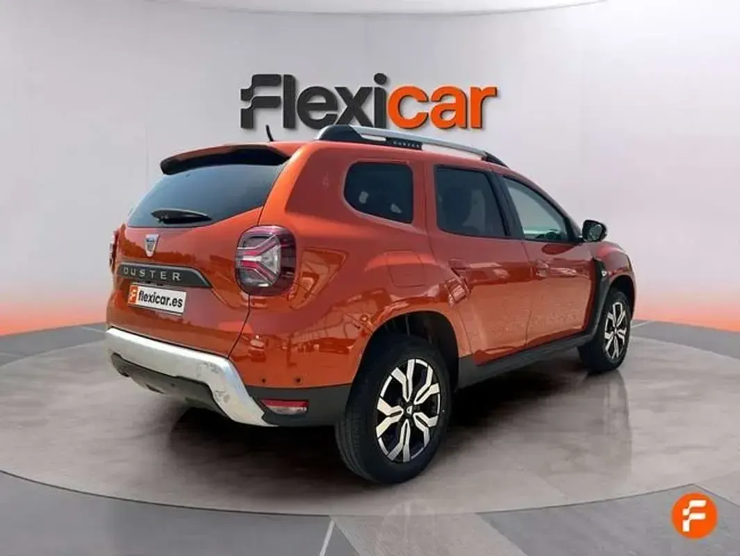 Usado Dacia Duster Comfort 101 CV (74 kW) 2021 Naranja SUV