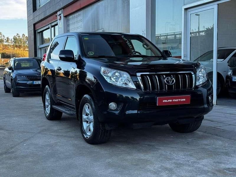 Usado Toyota Land Cruiser 190 CV (139 kW) 2011 Negro SUV