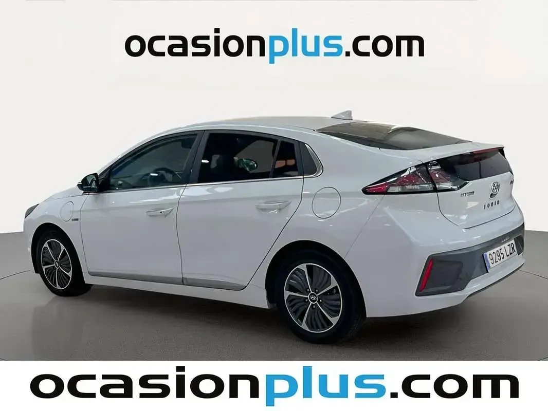 Usado Hyundai Ioniq 141 CV (103 kW) 2022 Blanco Utilitario