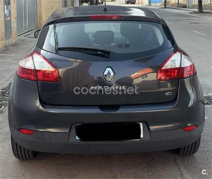 Usado Renault Mégane III 110 CV (80 kW) 2012 Negro Berlina
