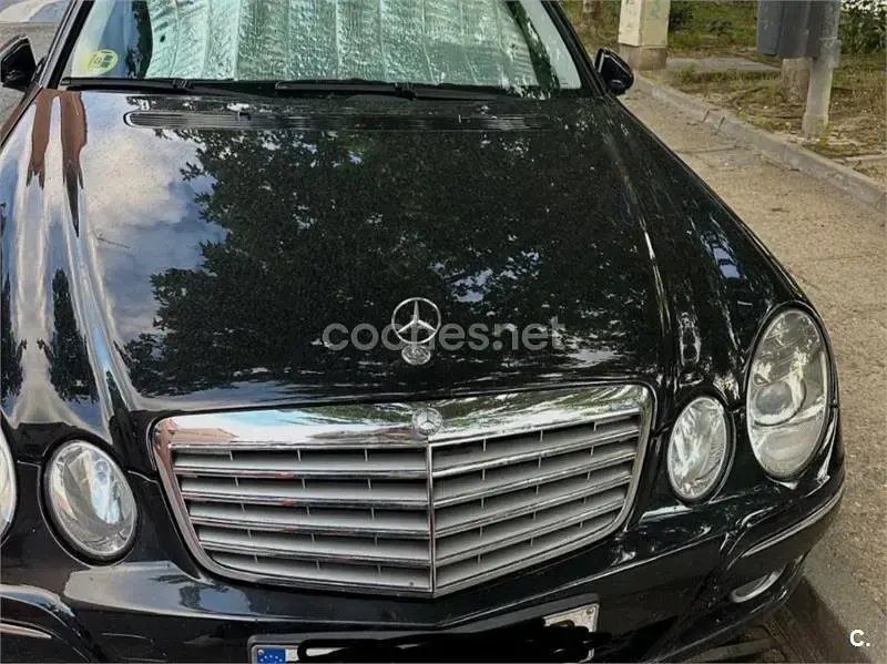 Usado Mercedes E280 Elegance 190 CV (139 kW) 2007 Negro Berlina