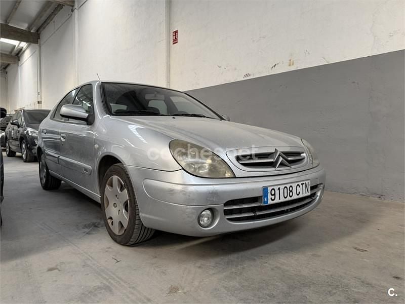 Usado Citroën Xsara 90 CV (66 kW) 2004 Gris / plata Berlina