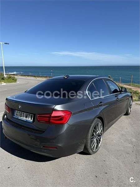 Usado BMW 318 150 CV (110 kW) 2017 Gris / plata Berlina