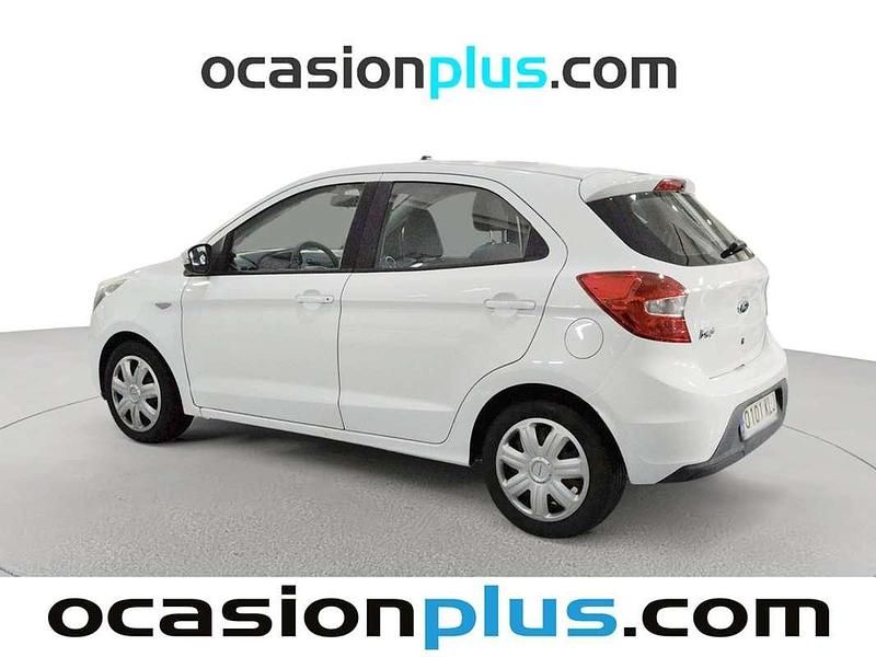 Usado Ford Ka Plus 69 CV (50 kW) 2018 Blanco Utilitario