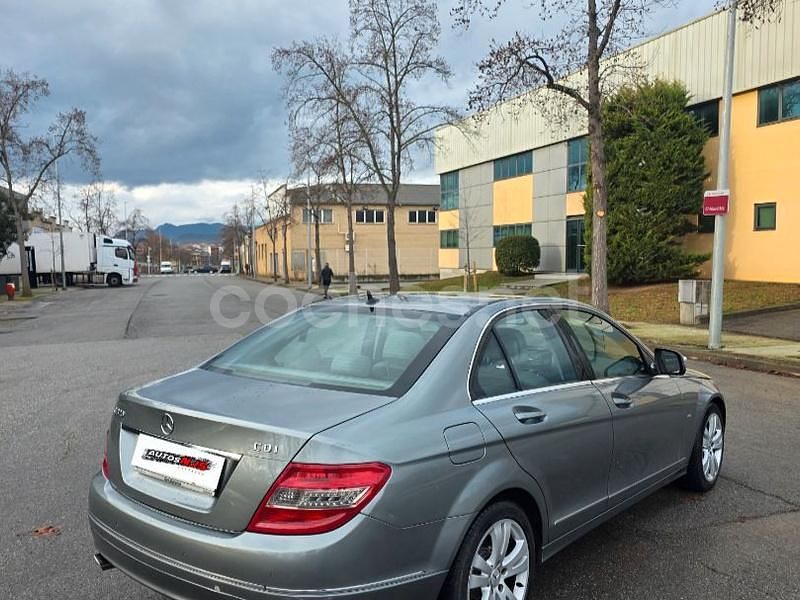 Usado Mercedes C320 Avantgarde 224 CV (164 kW) 2008 Gris / plata Berlina