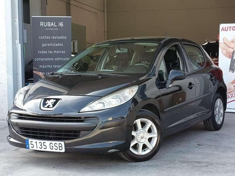 Usado Peugeot 207 73 CV (53 kW) 2009 Negro Utilitario