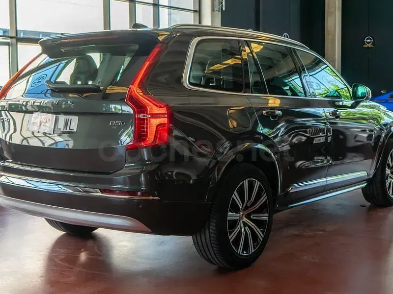 Usado Volvo XC90 Inscription 235 CV (172 kW) 2022 Marrón SUV