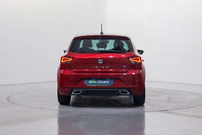 Usado Seat Ibiza FR 116 CV (85 kW) 2019 Rojo Utilitario
