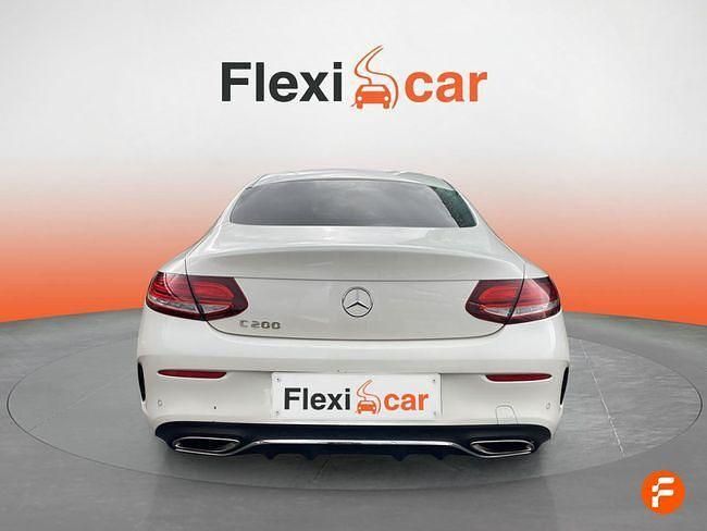 Usado Mercedes C200 184 CV (135 kW) 2019 Blanco Coupe
