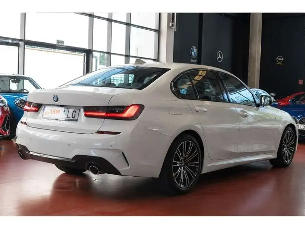 Usado BMW 318 Shadowline 150 CV (110 kW) 2020 Blanco Berlina