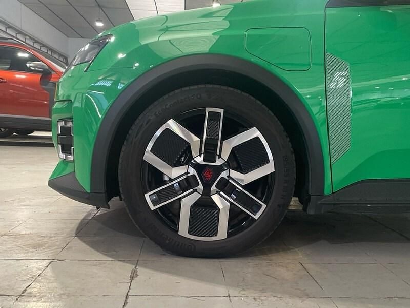 Usado Renault R5 Techno 110 kW (150 CV) 2025 Verde Utilitario