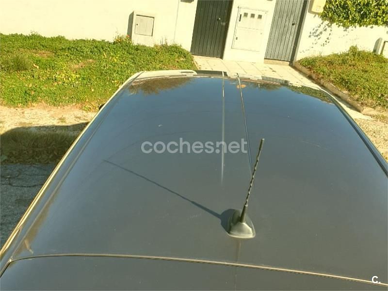 Usado Renault Grand Scénic III Dynamique 130 CV (95 kW) 2010 Marrón Monovolumen