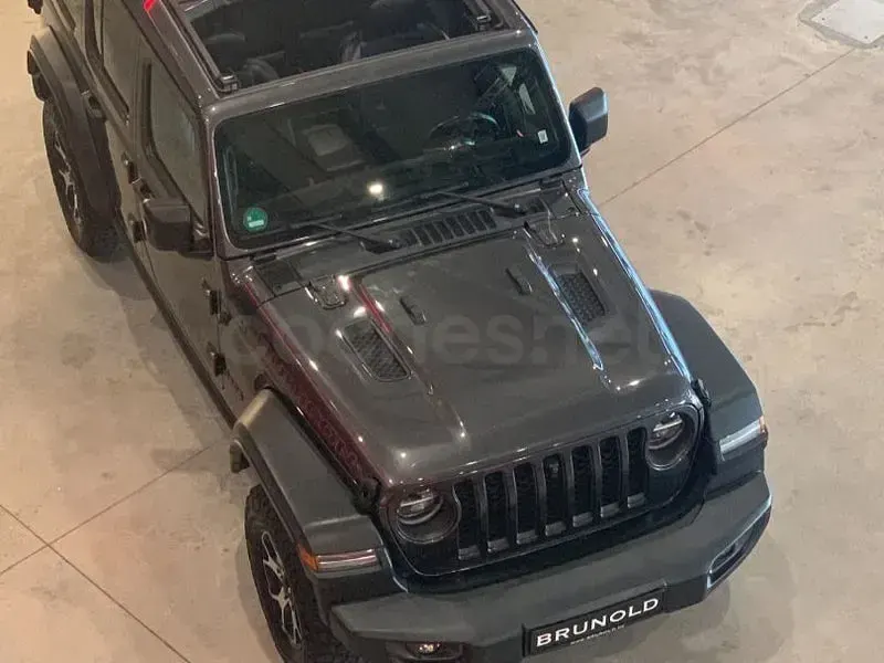 Usado Jeep Wrangler Rubicon 270 CV (198 kW) 2021 Gris / plata SUV