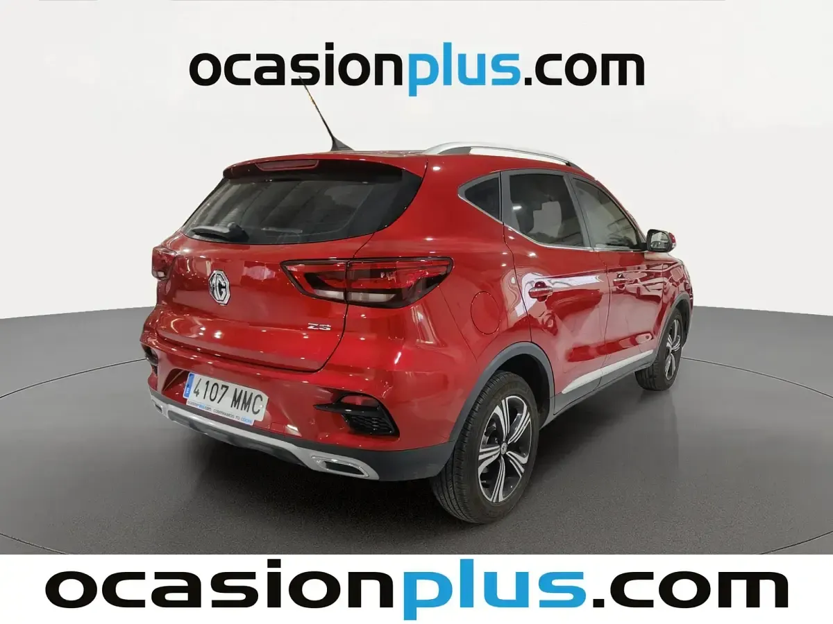 Usado MG ZS Comfort 106 CV (77 kW) 2023 Rojo SUV