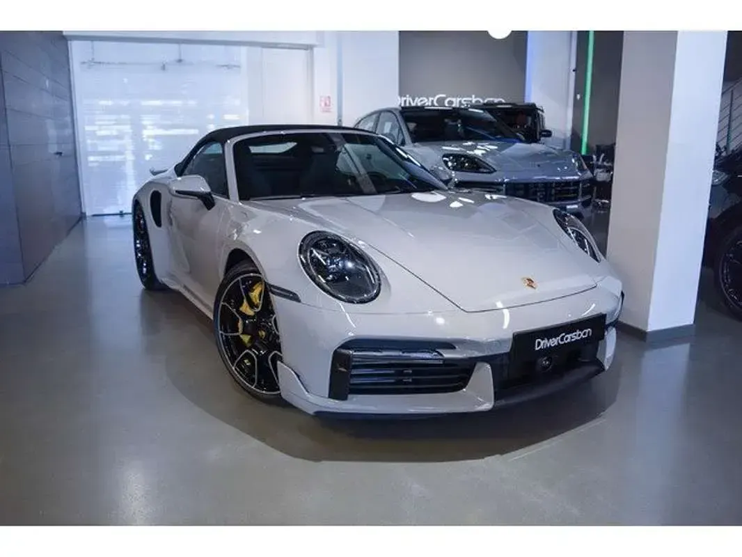Usado Porsche 992 650 CV (478 kW) 2024 Gris Descapotable