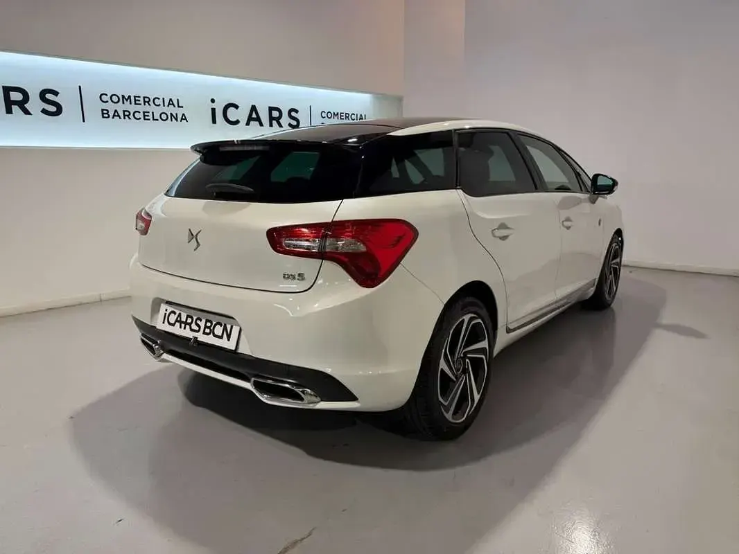 Usado DS Automobiles DS5 120 CV (88 kW) 2018 Blanco Utilitario
