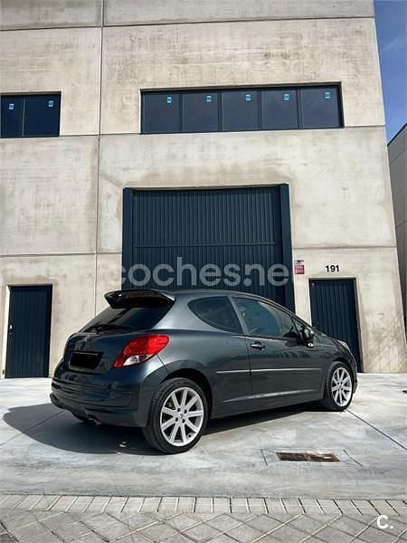 Usado Peugeot 207 Sport 112 HP (82 kW) 2012 Cinzento Sedan