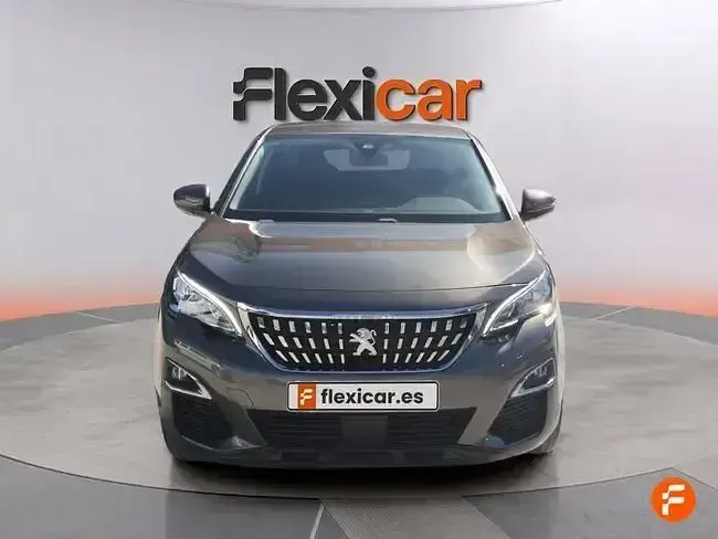 Usado Peugeot 3008 Active 130 CV (95 kW) 2020 Gris SUV