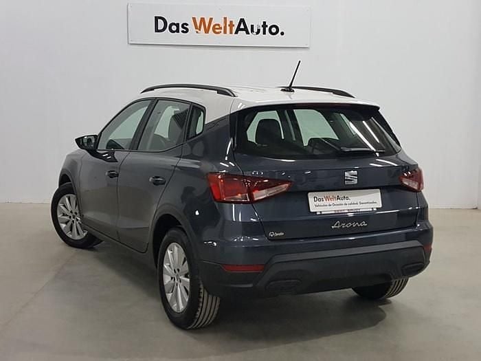 Usado Seat Arona Style 110 CV (80 kW) 2024 Gris SUV