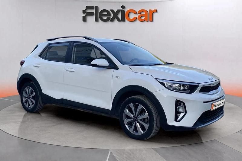 Blanco Usado 2023 Kia Stonic SUV | 12.490 € (Super precio) - Imagen 1/4