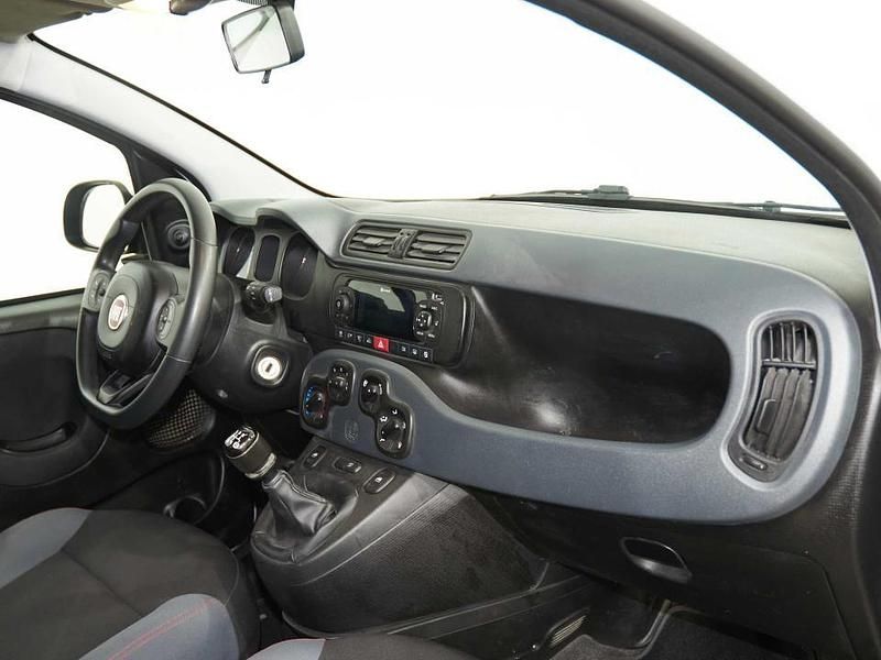 Usado Fiat Panda Easy 69 CV (50 kW) 2019 Blanco Berlina