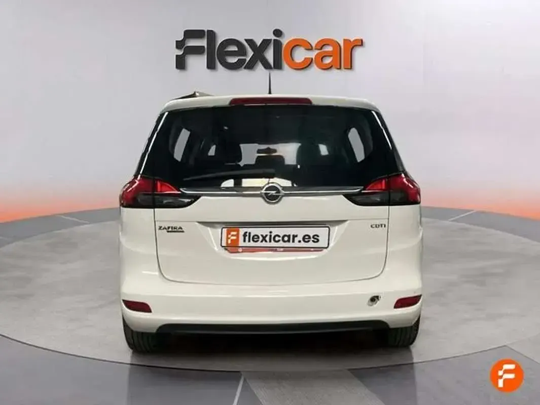 Usado Opel Zafira Selective 120 CV (88 kW) 2016 Blanco Monovolumen