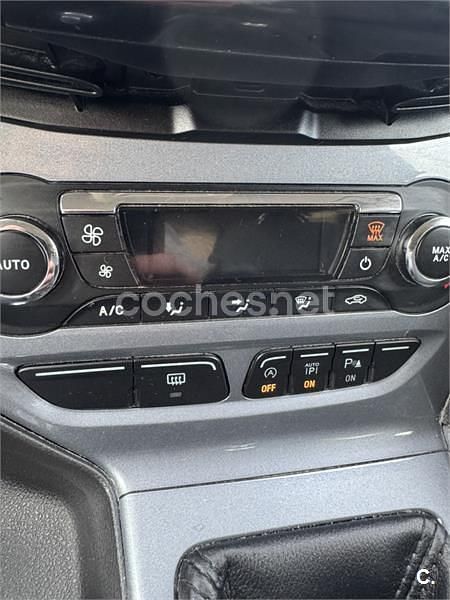 Usado Ford Focus Trend 125 CV (91 kW) 2013 Negro Berlina