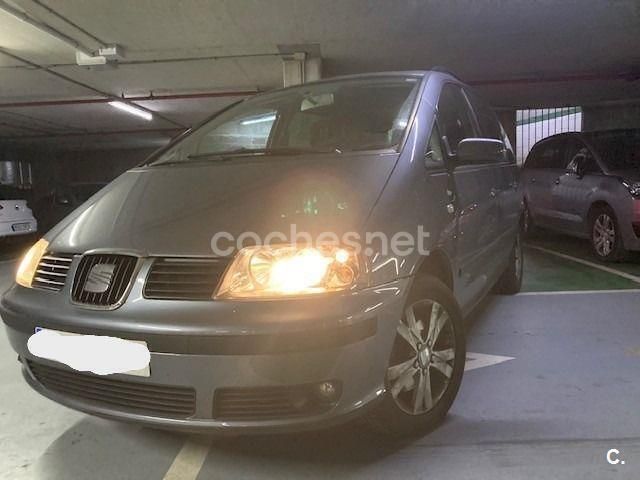 Gris / plata Usado 2009 Seat Alhambra Reference Monovolumen | 8000 € - Imagen 1/4