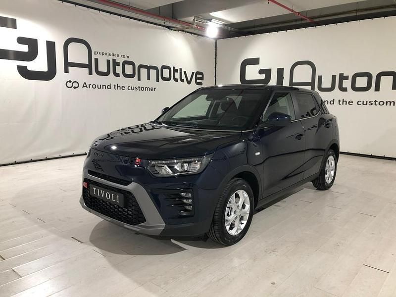 Azul Nuevo 2025 Ssangyong (KGM) Tivoli | 21.500 € - Imagen 1/4