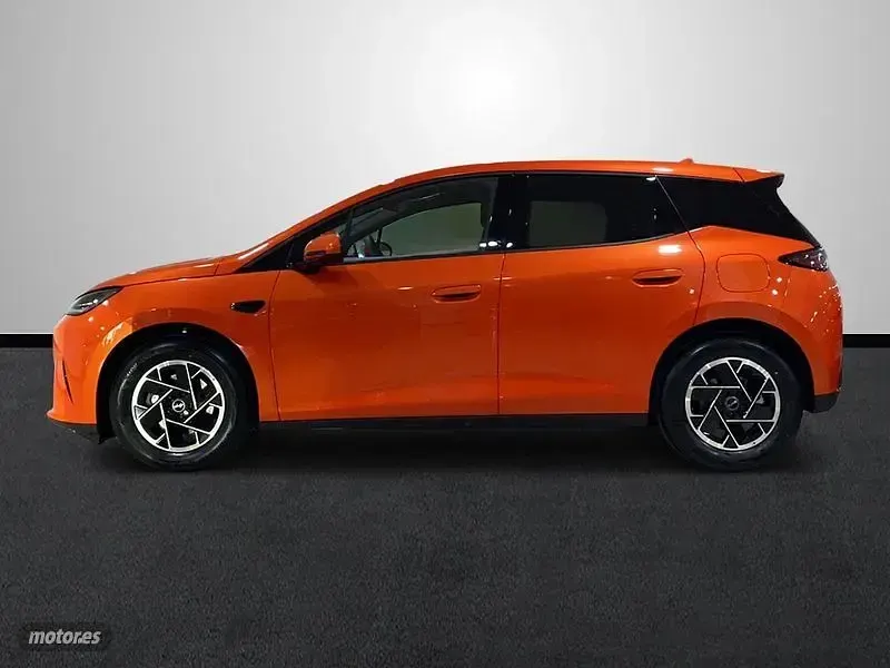 Usado BYD Dolphin Boost 155 kW (212 CV) 2026 Naranja Utilitario