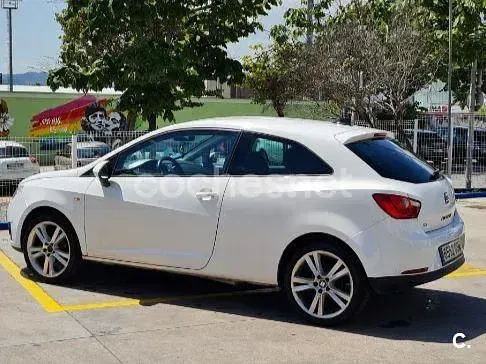 Usado Seat Ibiza SC Copa 85 CV (62 kW) 2010 Blanco Utilitario