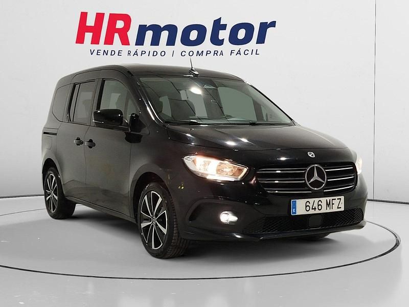 Negro Usado 2023 Mercedes T180 Style Monovolumen | 24.450 € (Un poco caro) - Imagen 1/4