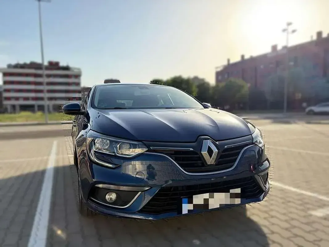 Usado Renault Mégane IV Intens 132 CV (97 kW) 2017 Azul Utilitario
