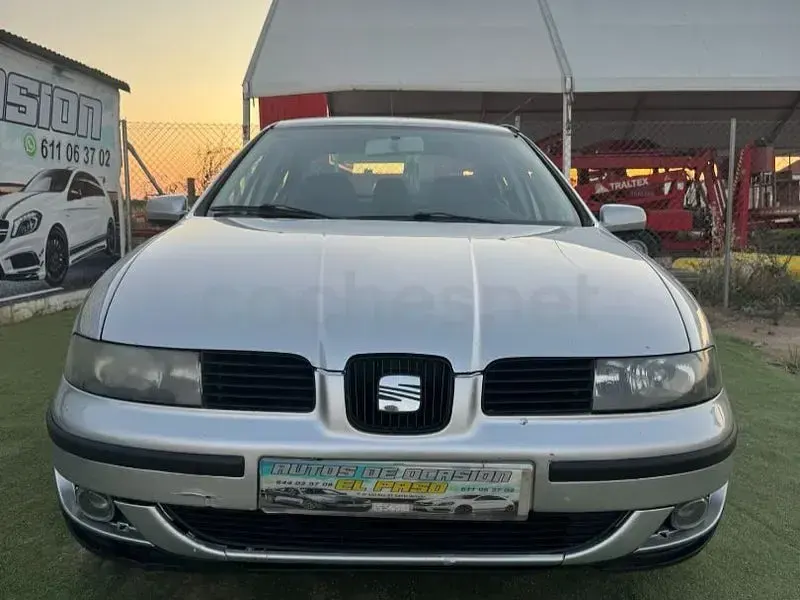 Usado Seat Toledo 110 CV (80 kW) 2002 Gris / plata Berlina