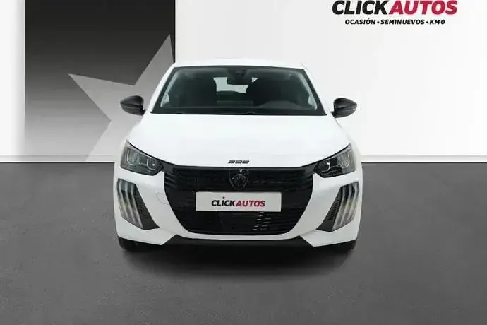 Usado Peugeot 208 Active 100 CV (73 kW) 2024 Negro Utilitario