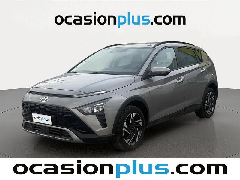 Usado Hyundai Bayon 84 CV (61 kW) 2022 Gris SUV
