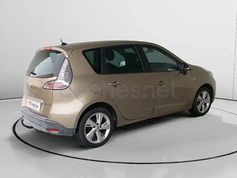 Usado Renault Scénic LIMITED 115 CV (84 kW) 2015 Beige Monovolumen