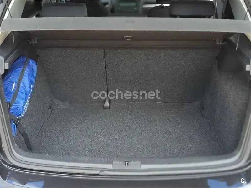 Usado VW Golf VI Sport 105 CV (77 kW) 2010 Negro Utilitario