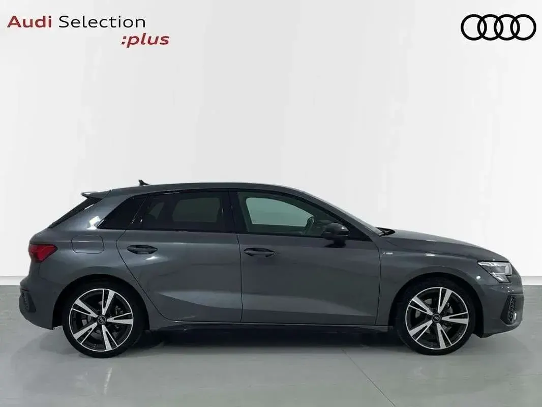 Usado Audi A3 Sportback 150 CV (110 kW) 2024 Gris Utilitario