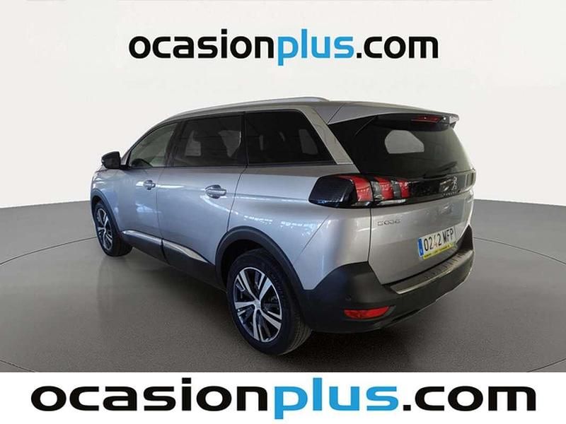Usado Peugeot 5008 Allure 131 CV (96 kW) 2023 Gris SUV