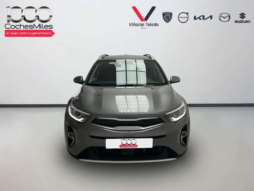 Nuevo Kia Stonic 101 CV (74 kW) 2026 Gris SUV