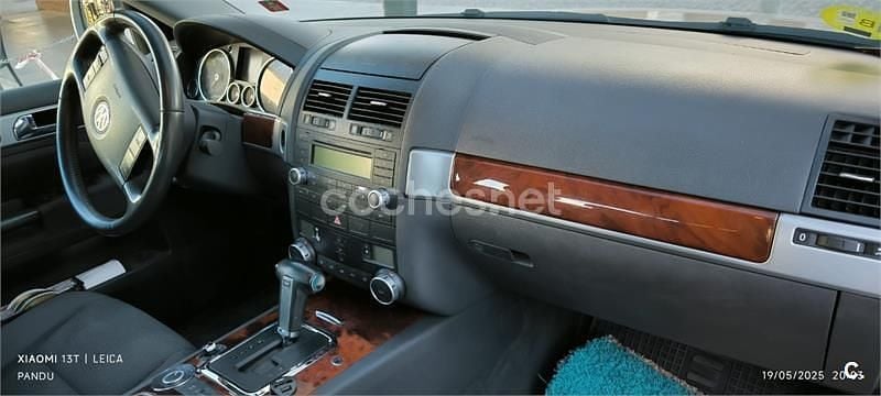 Usado VW Touareg 225 CV (165 kW) 2006 Beige SUV