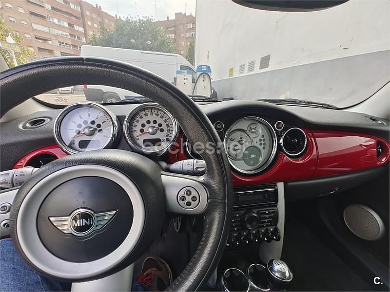 Usado Mini John Cooper Works 210 CV (154 kW) 2005 Rojo Utilitario