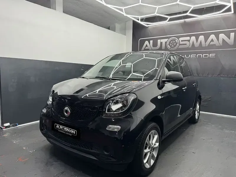 Usado Smart ForFour 71 CV (52 kW) 2019 Negro Utilitario