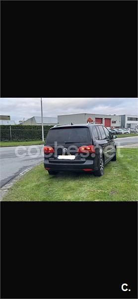 Usado VW Touran Advance 140 CV (102 kW) 2012 Negro Monovolumen