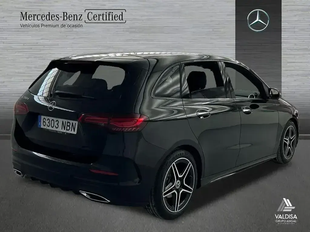 Occasion Mercedes B200 AMG line 150 PK (110 kW) 2025 Zwart MPV