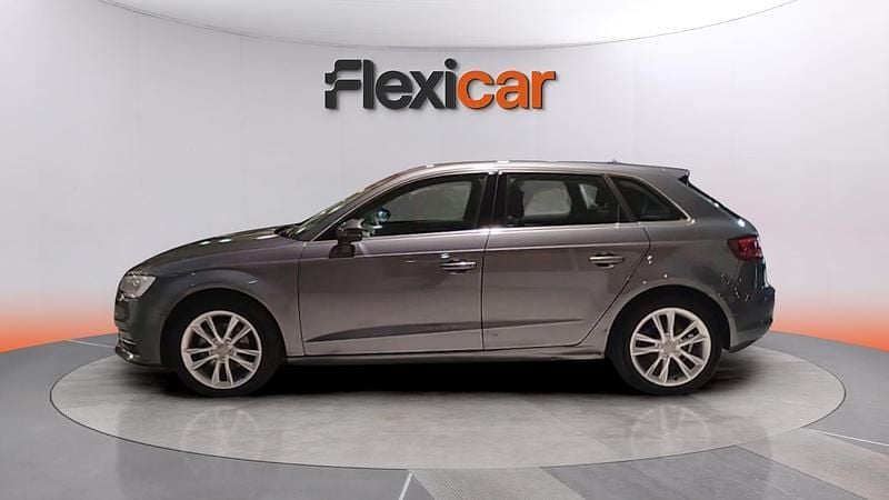 Usado Audi A3 Advanced 110 CV (80 kW) 2016 Gris Berlina