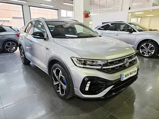 Usado VW T-Roc R 300 CV (220 kW) 2024 Gris / plata SUV