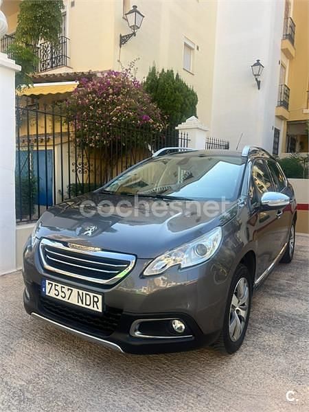 Gris / plata Usado 2015 Peugeot 2008 Allure SUV | 9200 € (Precio justo) - Imagen 1/4