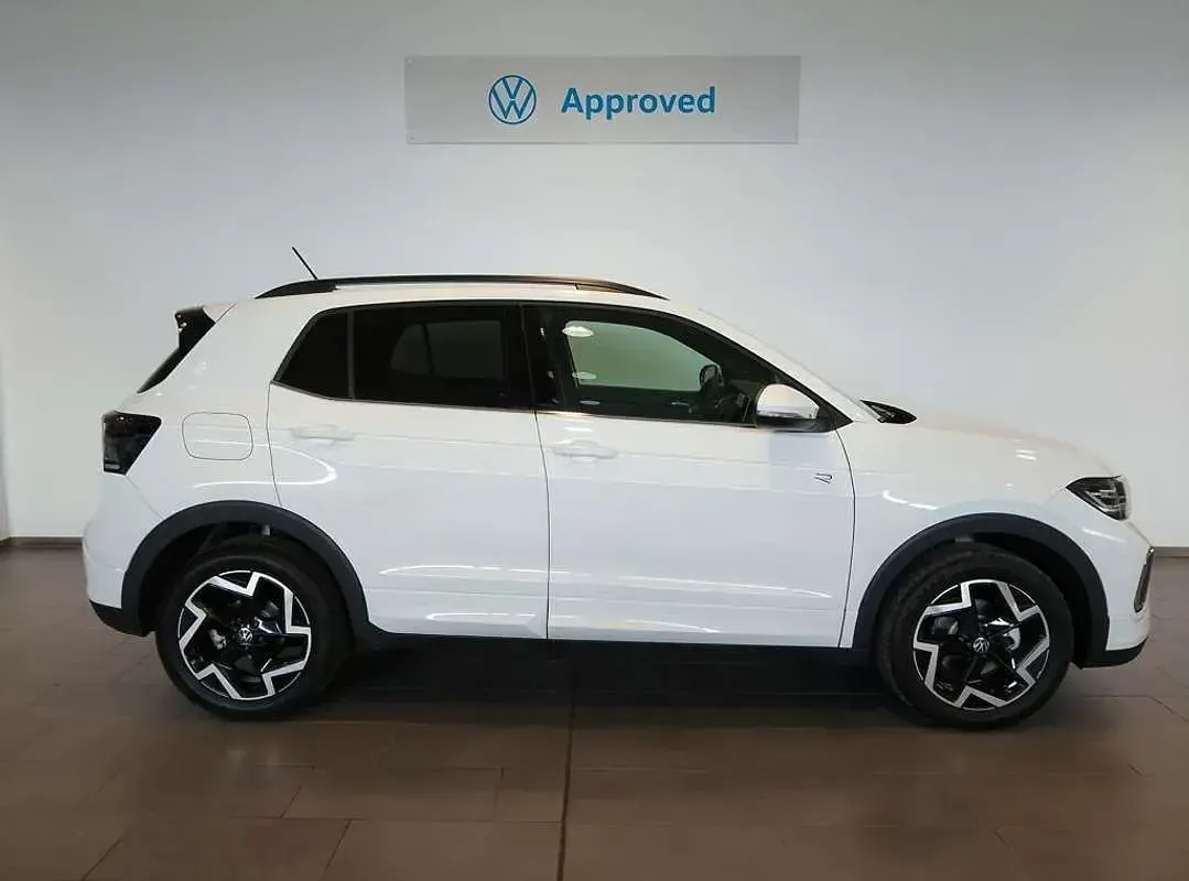 Usado VW T-Cross R-line 116 CV (85 kW) 2026 Blanco SUV